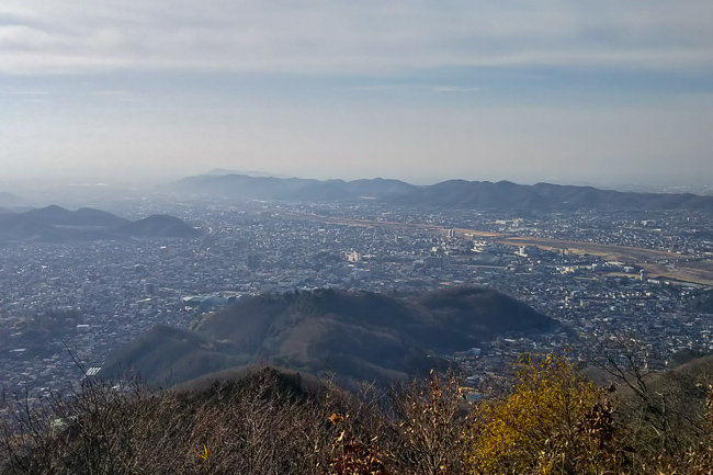 吾妻山頂上からの景色